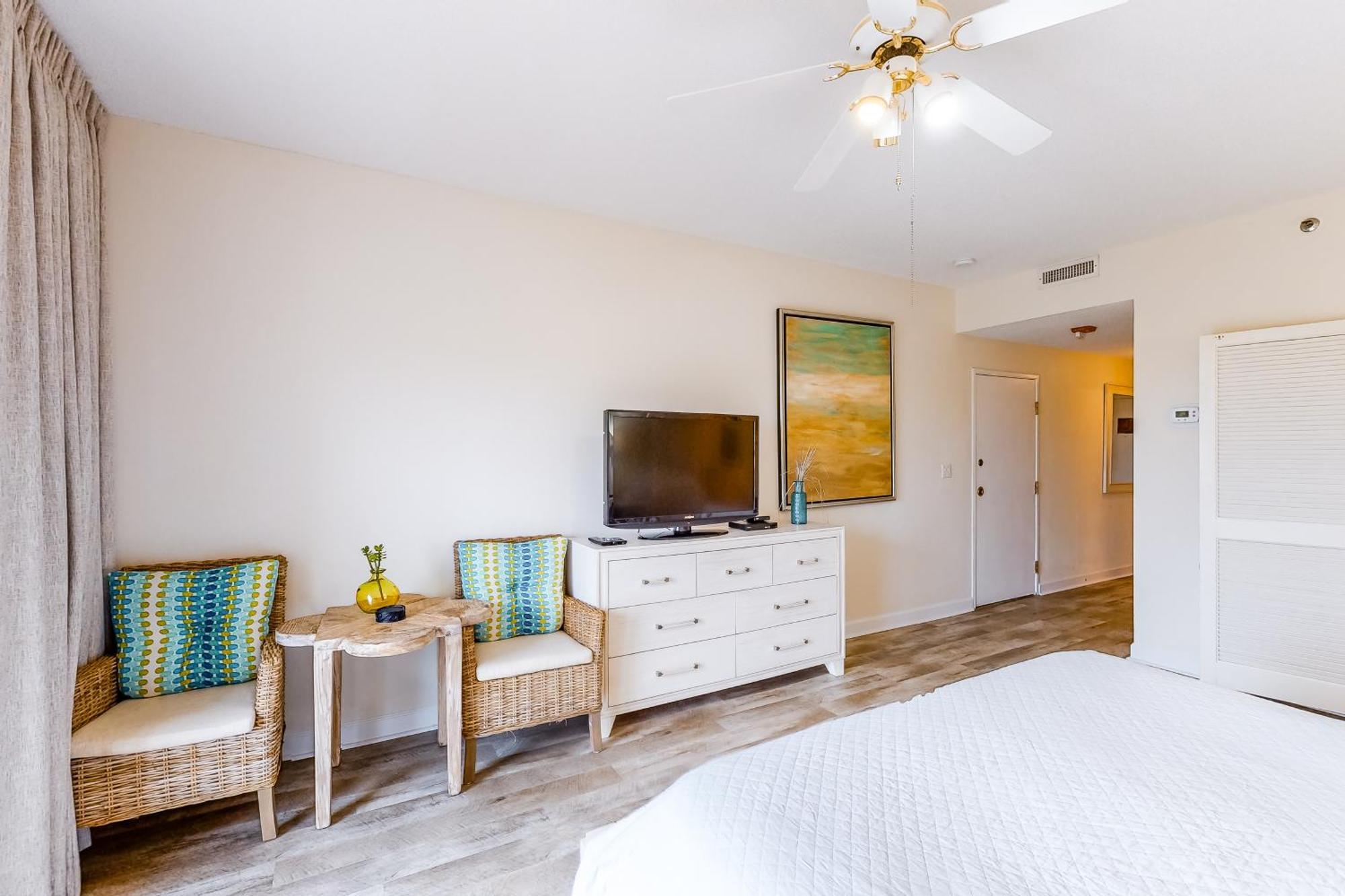 Tops'L Summit IV Destin Room photo